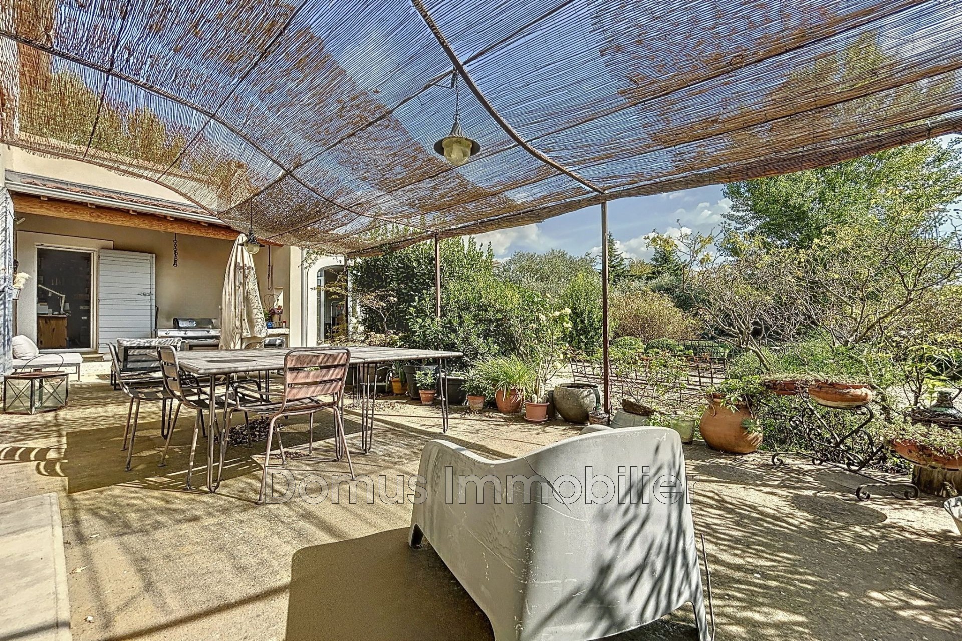 Vente Maison à Saint-Saturnin-lès-Avignon 7 pièces