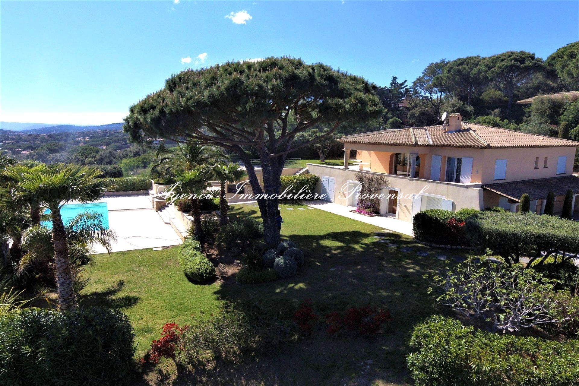 Location Maison à Sainte-Maxime 6 pièces