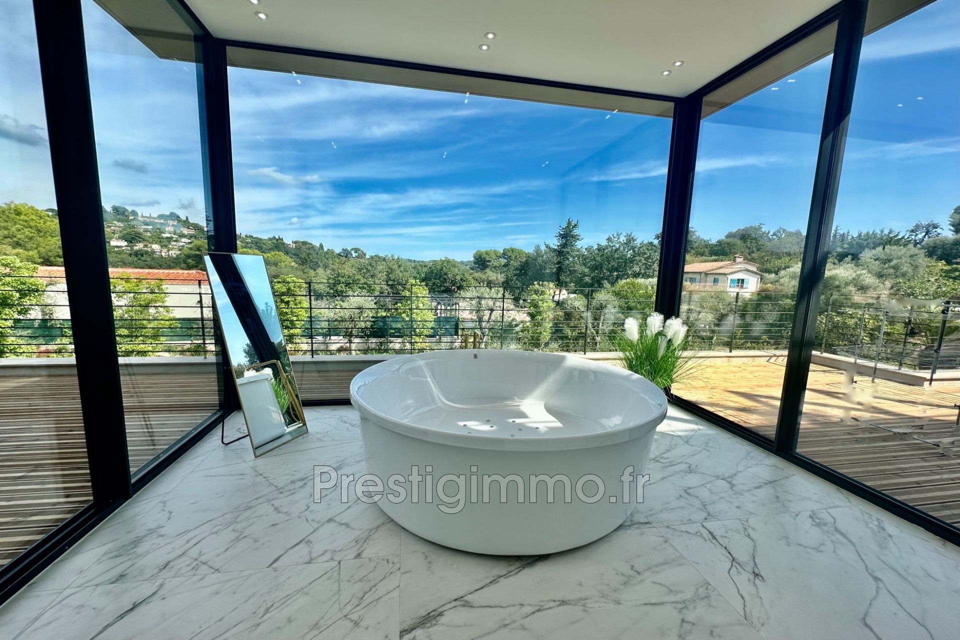 Location Maison à Mougins 11 pièces