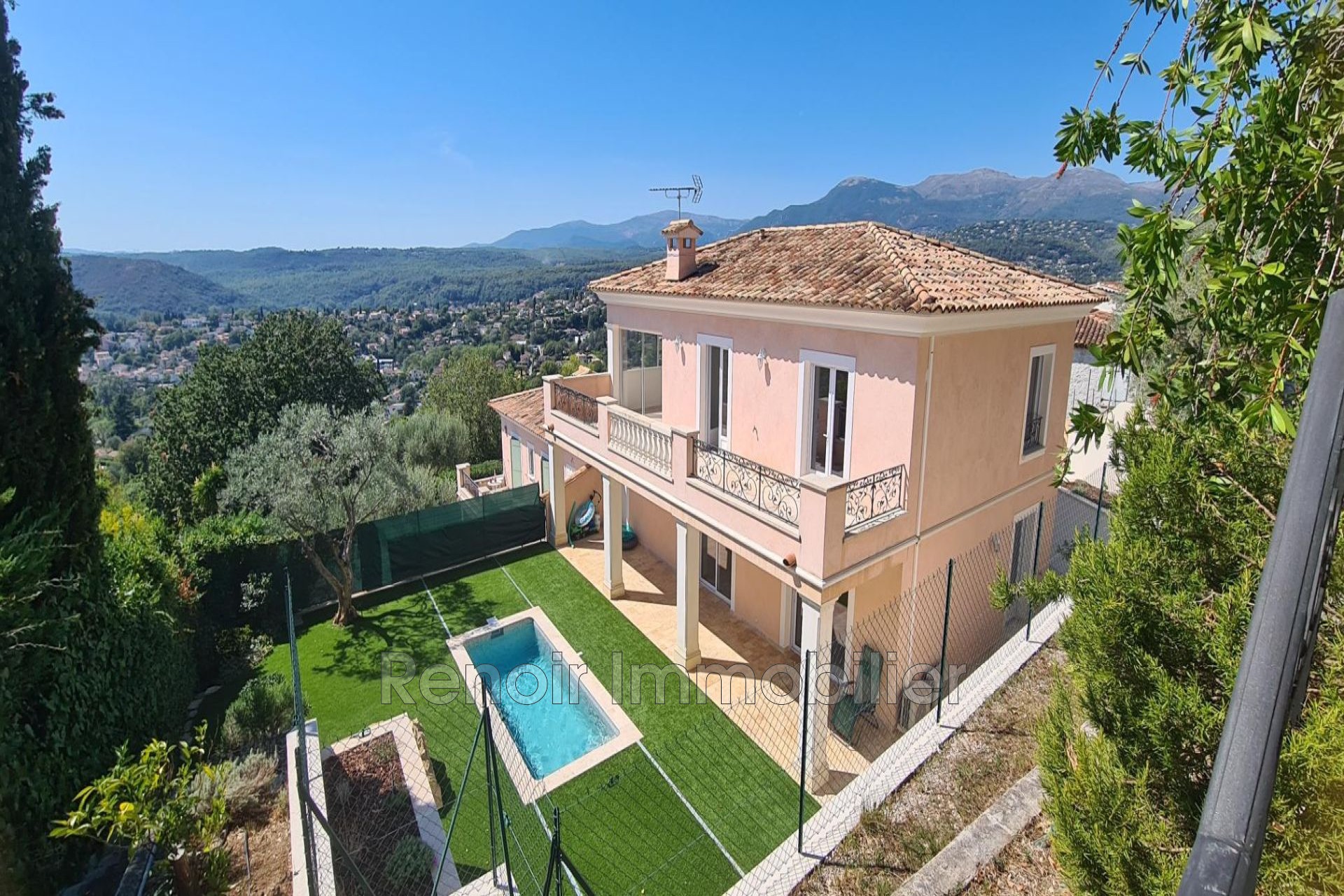 Location Maison à Cagnes-sur-Mer 5 pièces