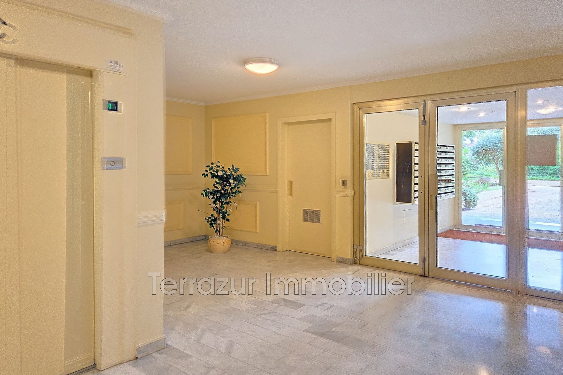 Vente Appartement à Vallauris 1 pièce