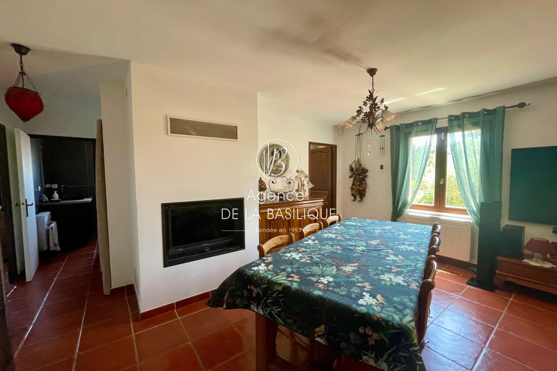 Vente Maison à Saint-Maximin-la-Sainte-Baume 6 pièces