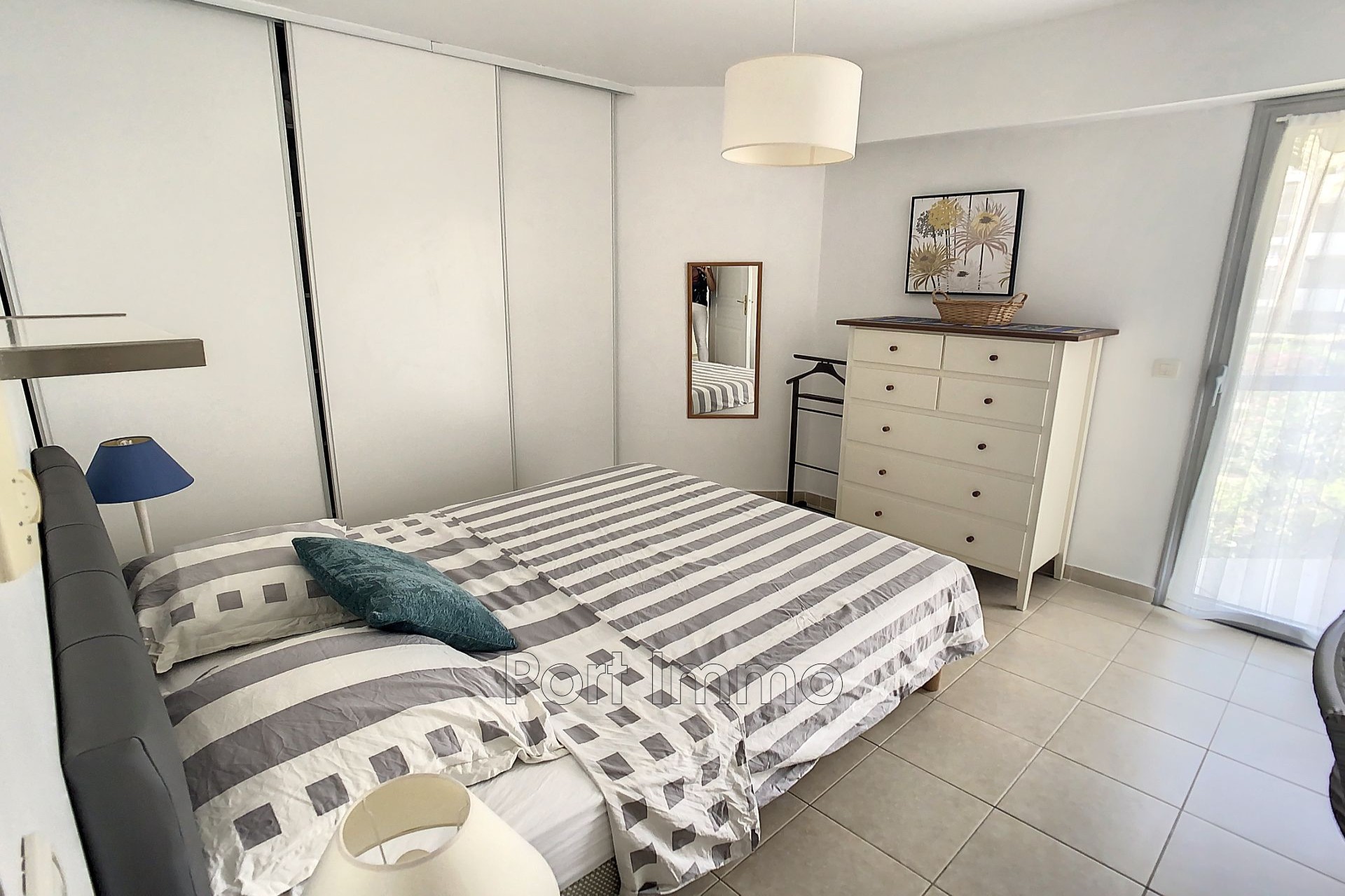 Location Appartement à Cagnes-sur-Mer 2 pièces