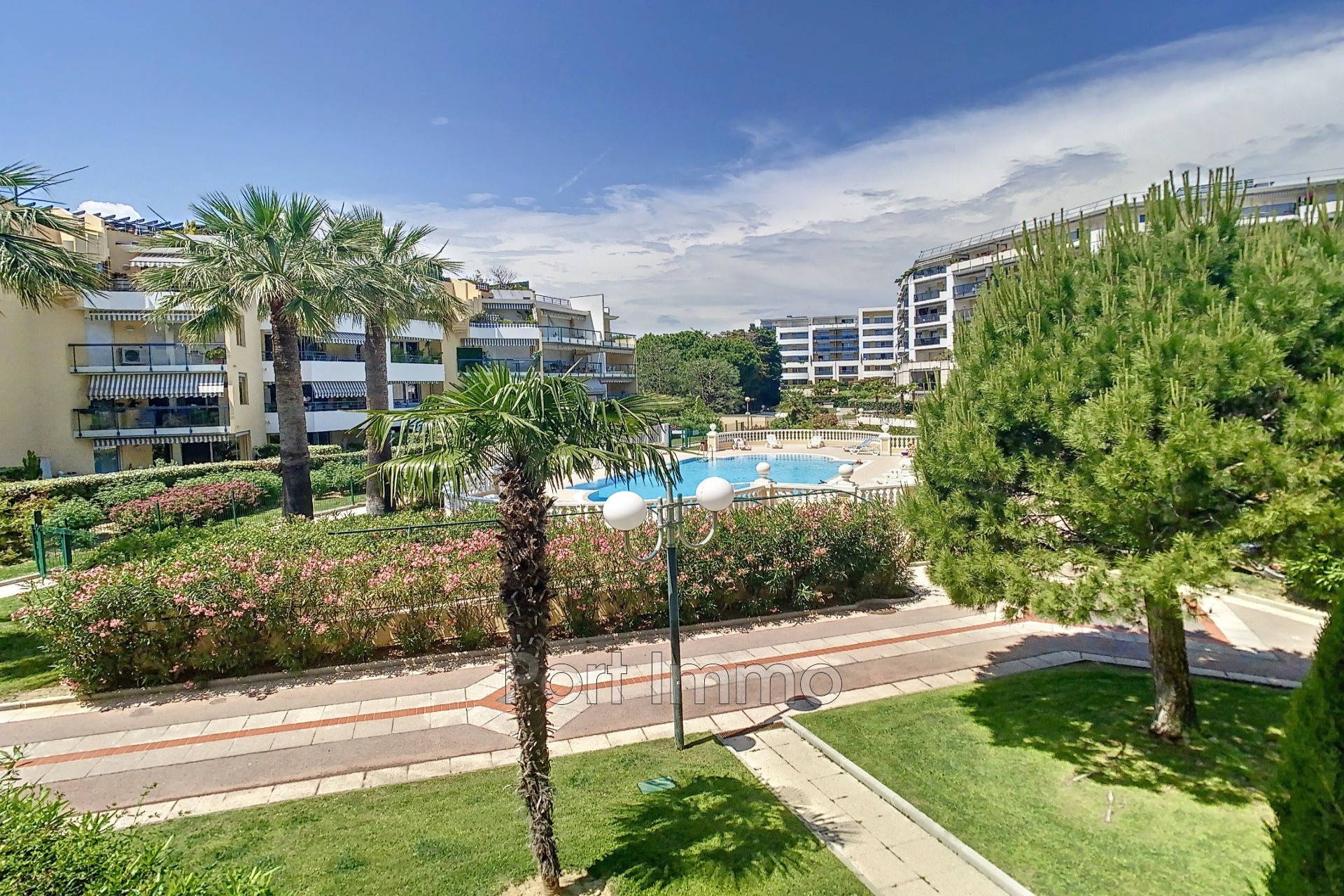 Location Appartement à Cagnes-sur-Mer 2 pièces