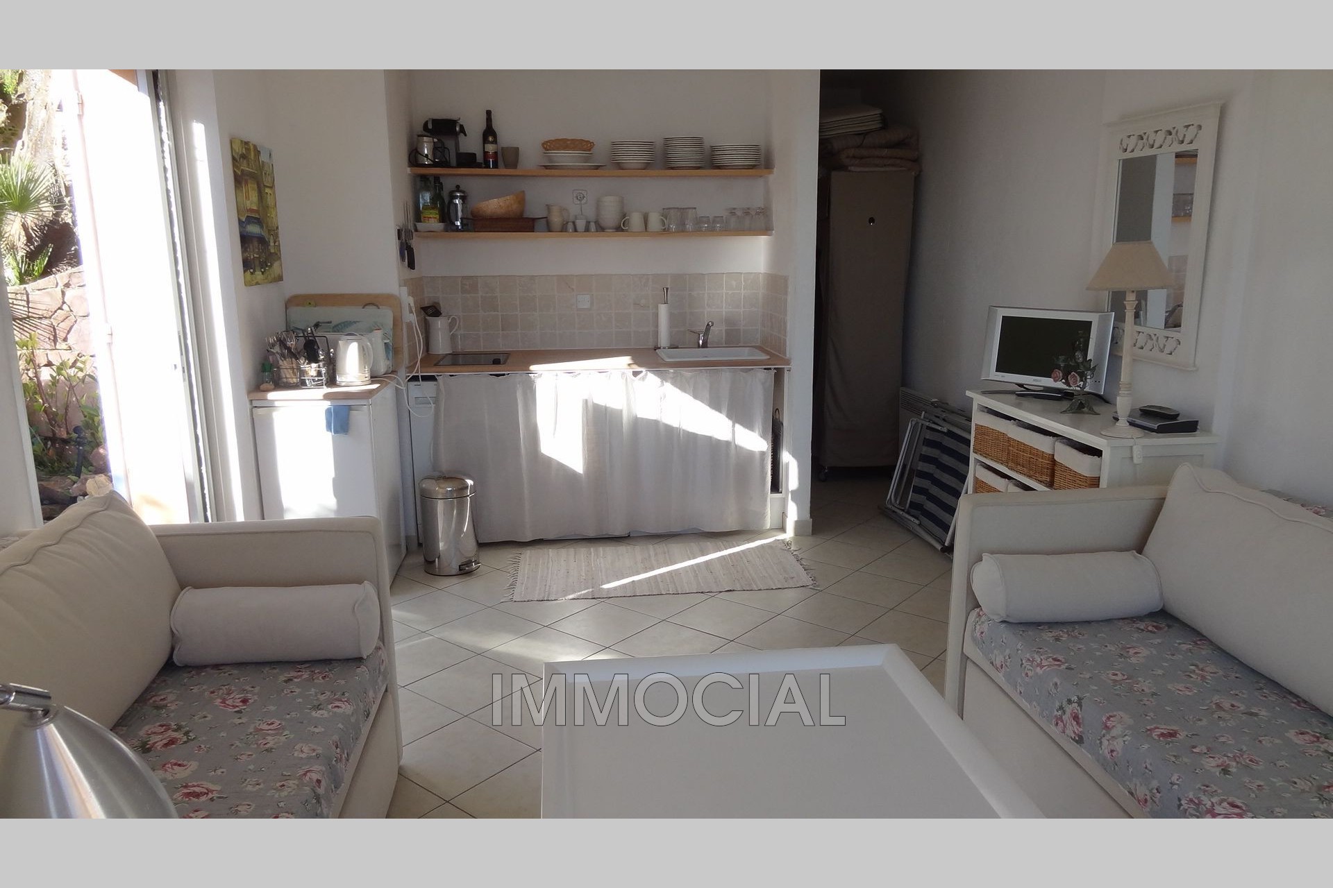 Location Appartement à Théoule-sur-Mer 1 pièce