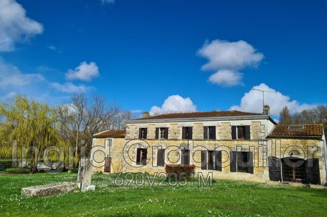 Vente Maison à la Gripperie-Saint-Symphorien 9 pièces