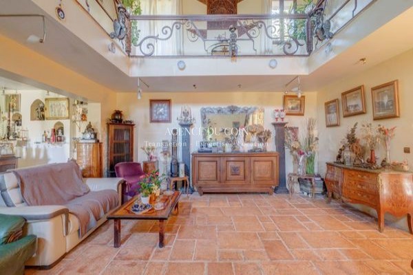 Vente Maison à Callas 10 pièces