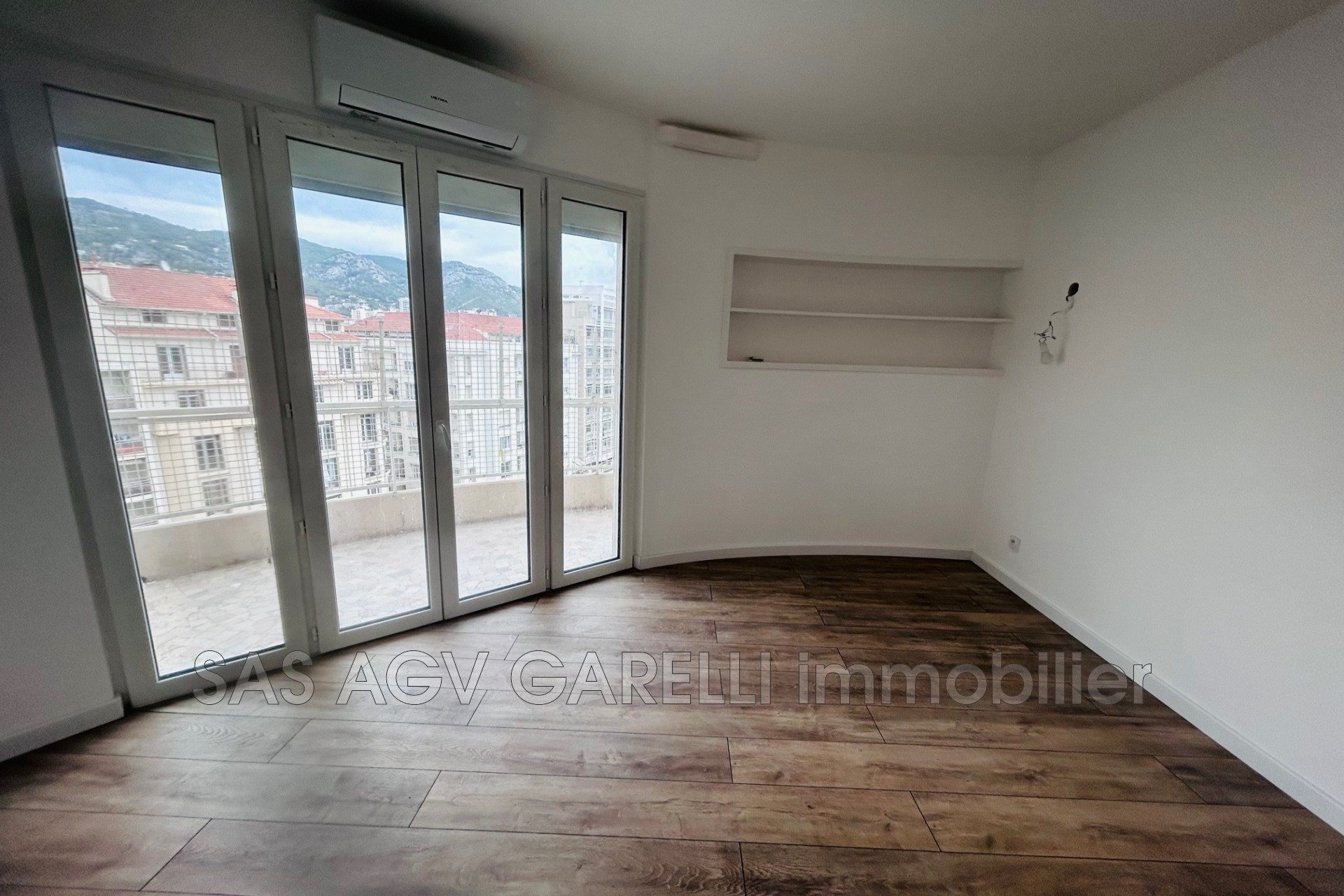 Location Appartement à Toulon 5 pièces