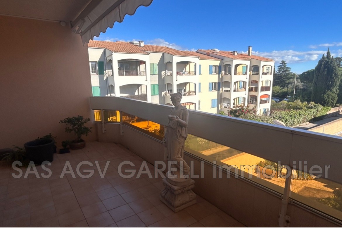 Location Appartement à Hyères 3 pièces