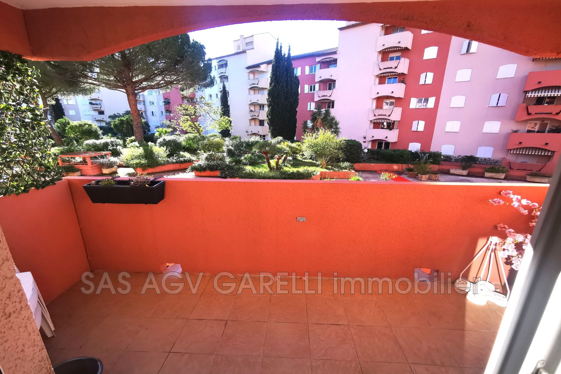 Vente Appartement à Hyères 1 pièce