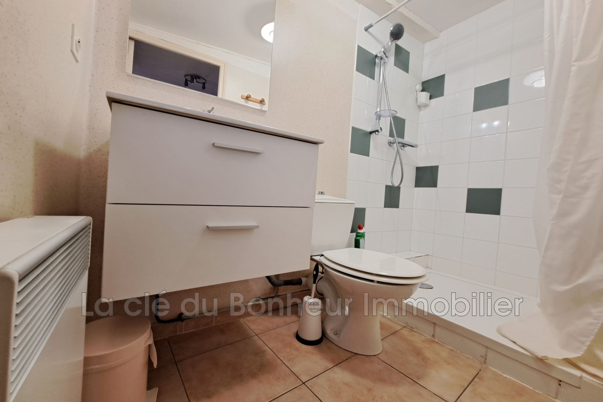 Location Appartement à Riez 1 pièce