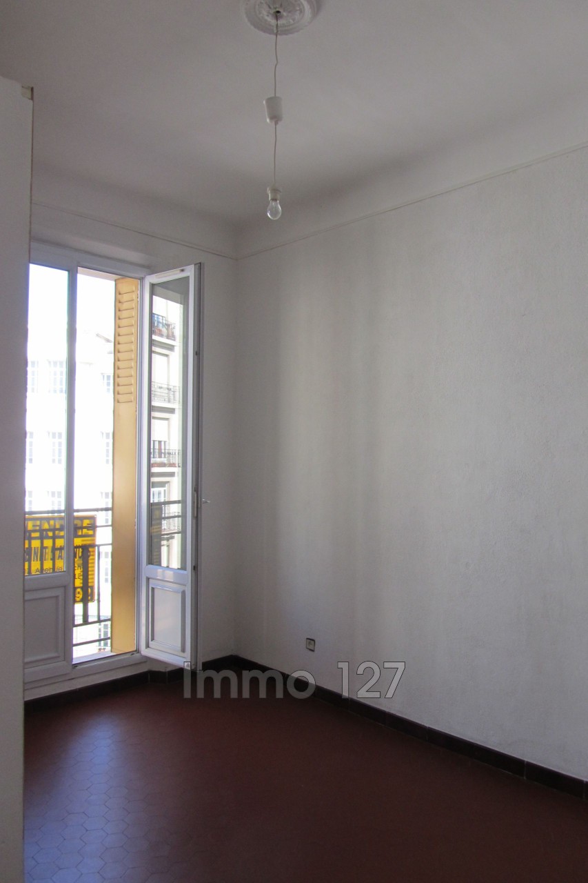 Vente Appartement à Marseille 4e arrondissement 3 pièces