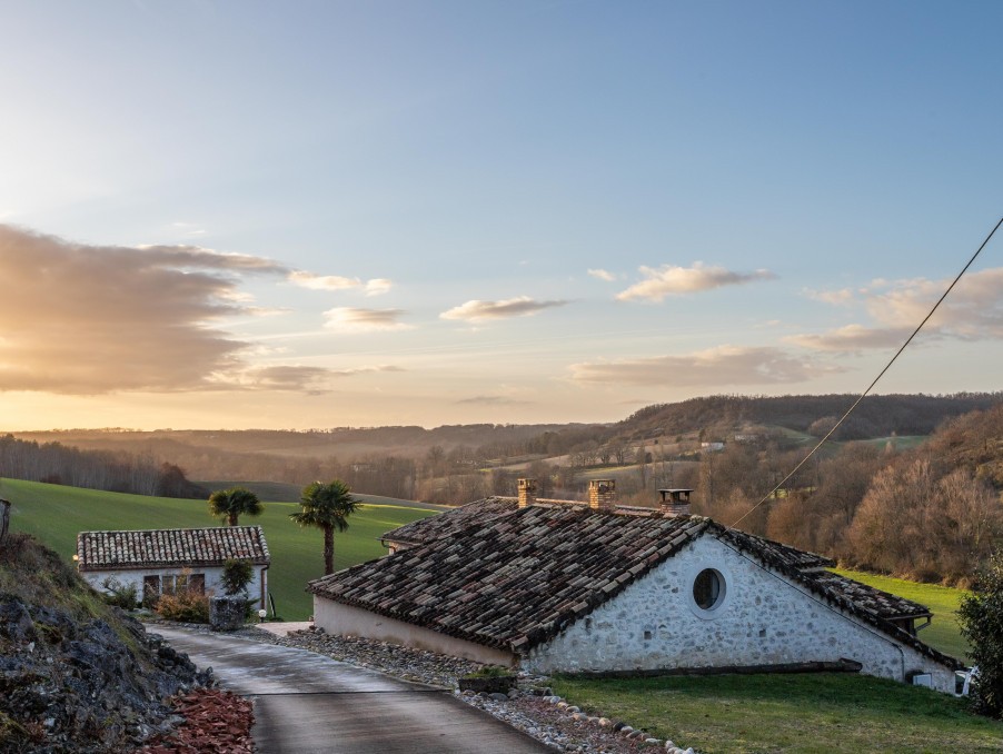 Vente Maison à Montaigu-de-Quercy 10 pièces