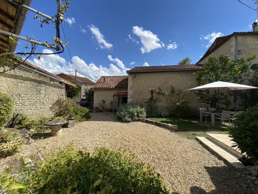 Vente Maison à Saint-Séverin 8 pièces