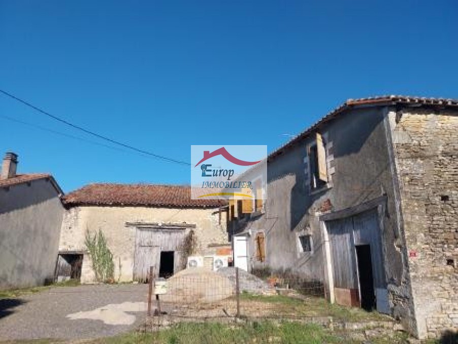 Vente Maison à Saint-Claud 3 pièces