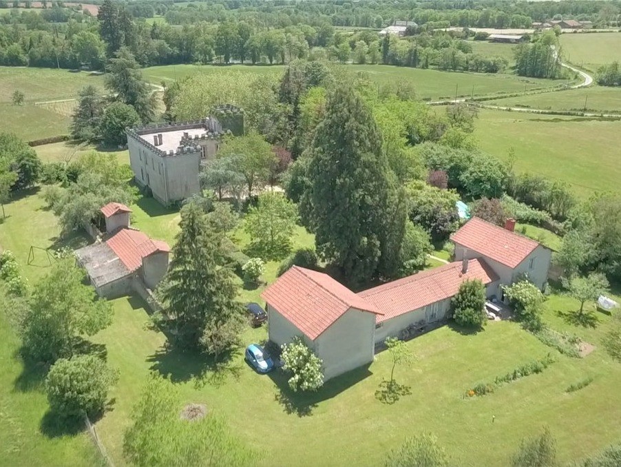 Vente Maison à Confolens 16 pièces