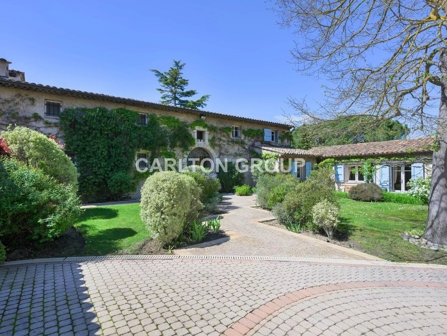 Vente Maison à Châteauneuf-Grasse 11 pièces