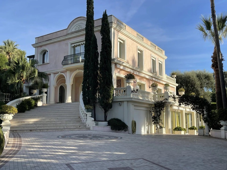 Vente Maison à Antibes 8 pièces