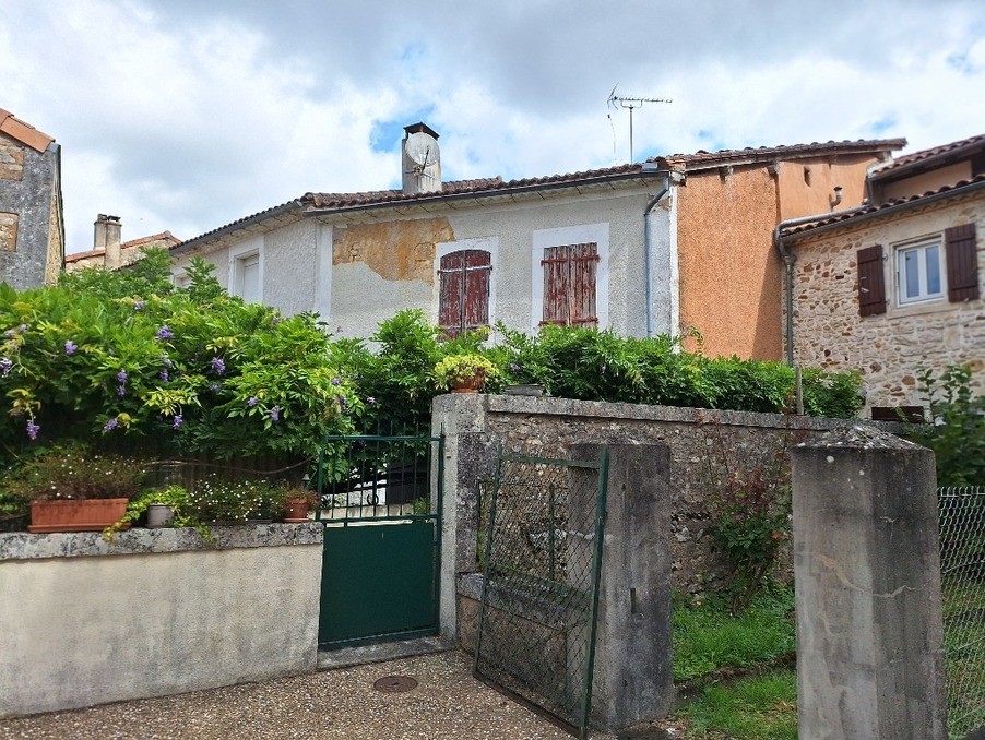 Vente Maison à Javerlhac-et-la-Chapelle-Saint-Robert 6 pièces