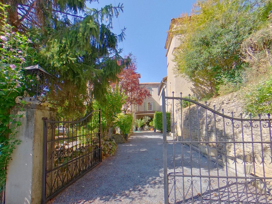 Vente Maison à Saint-Antonin-Noble-Val 13 pièces