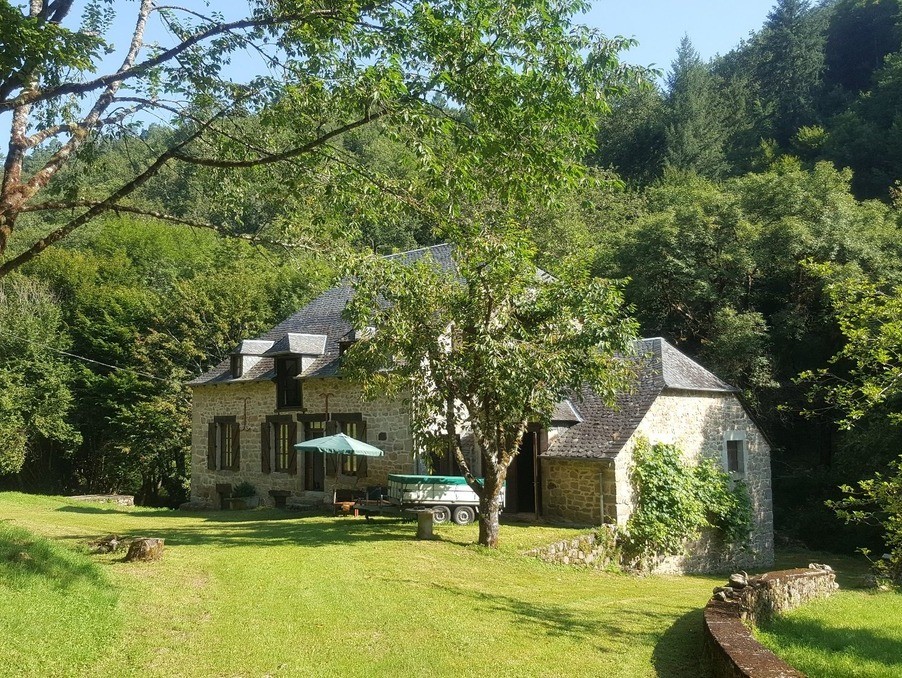 Vente Maison à la Roche-Canillac 6 pièces