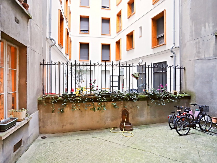 Vente Appartement à Paris Butte-Montmartre 18e arrondissement 3 pièces