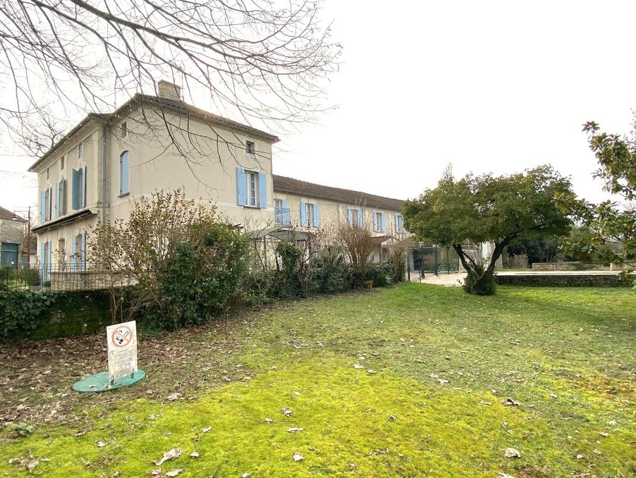 Vente Maison à Saint-Séverin 24 pièces