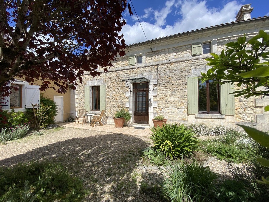 Vente Maison à Chalais 8 pièces