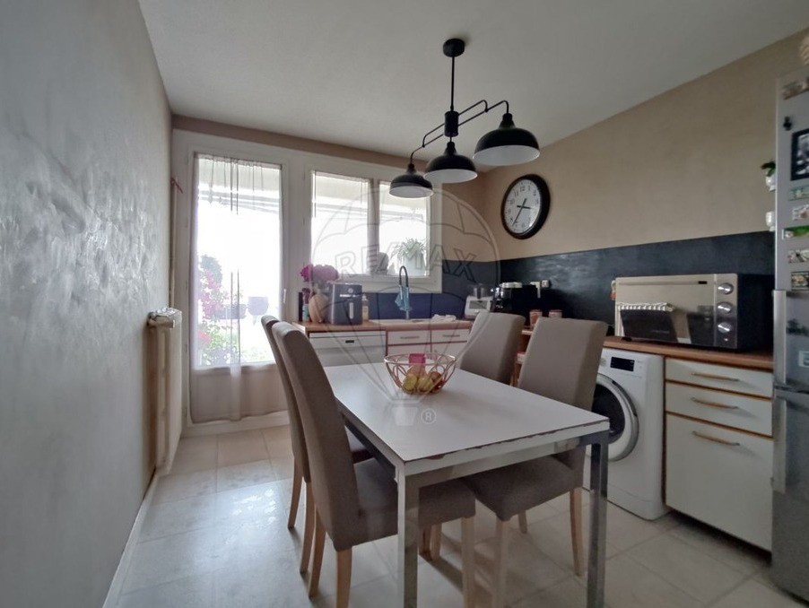 Vente Appartement à Allonnes 5 pièces