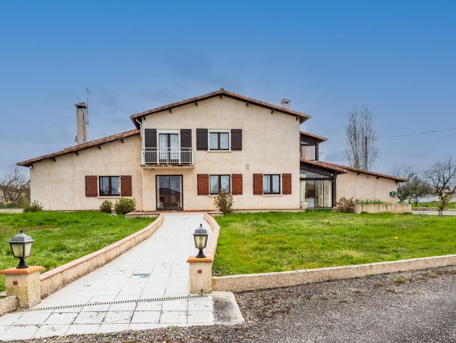 Vente Maison à Castelsarrasin 9 pièces