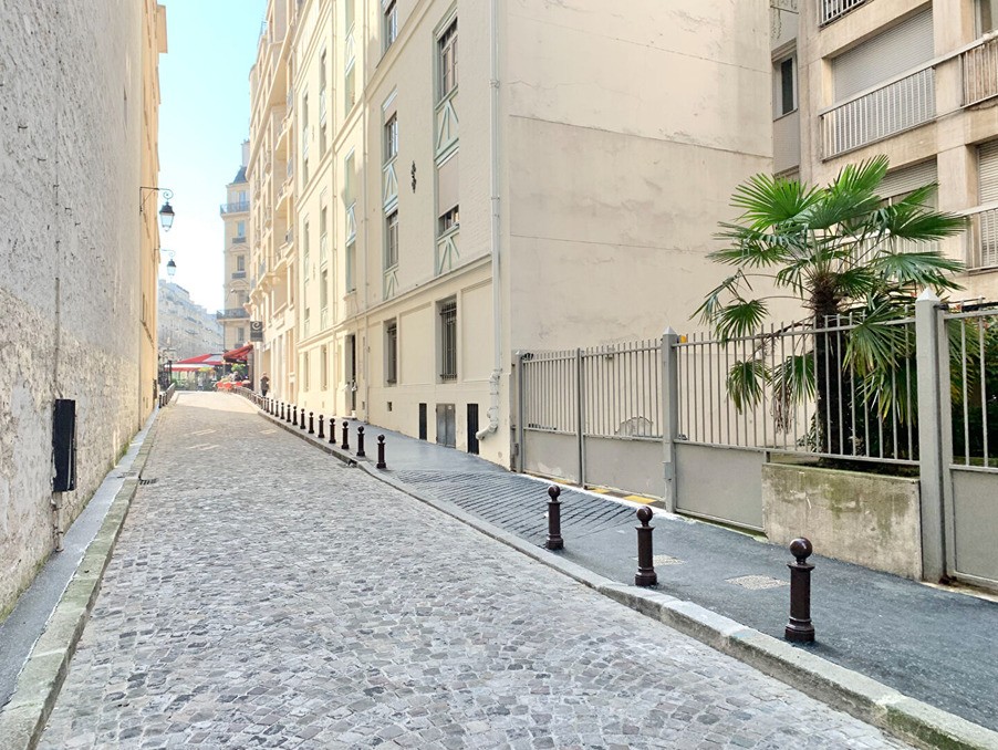 Vente Garage / Parking à Paris Élysée  8e arrondissement 0 pièce