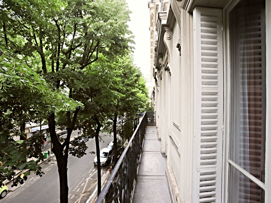 Vente Appartement à Paris Butte-Montmartre 18e arrondissement 3 pièces