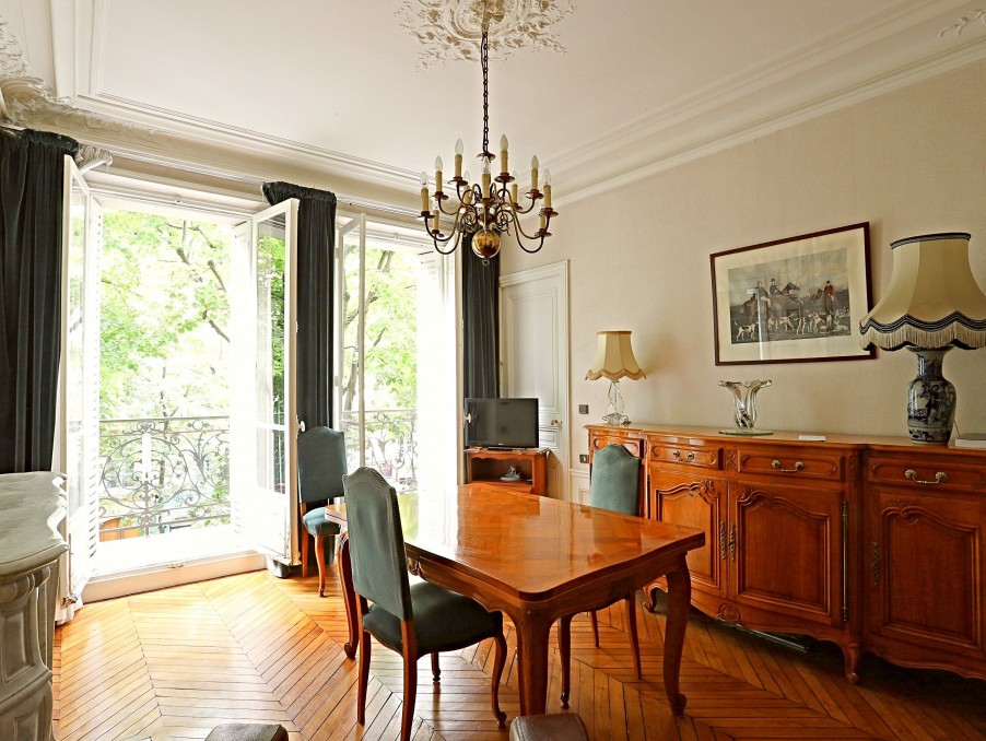 Vente Appartement à Paris Butte-Montmartre 18e arrondissement 3 pièces