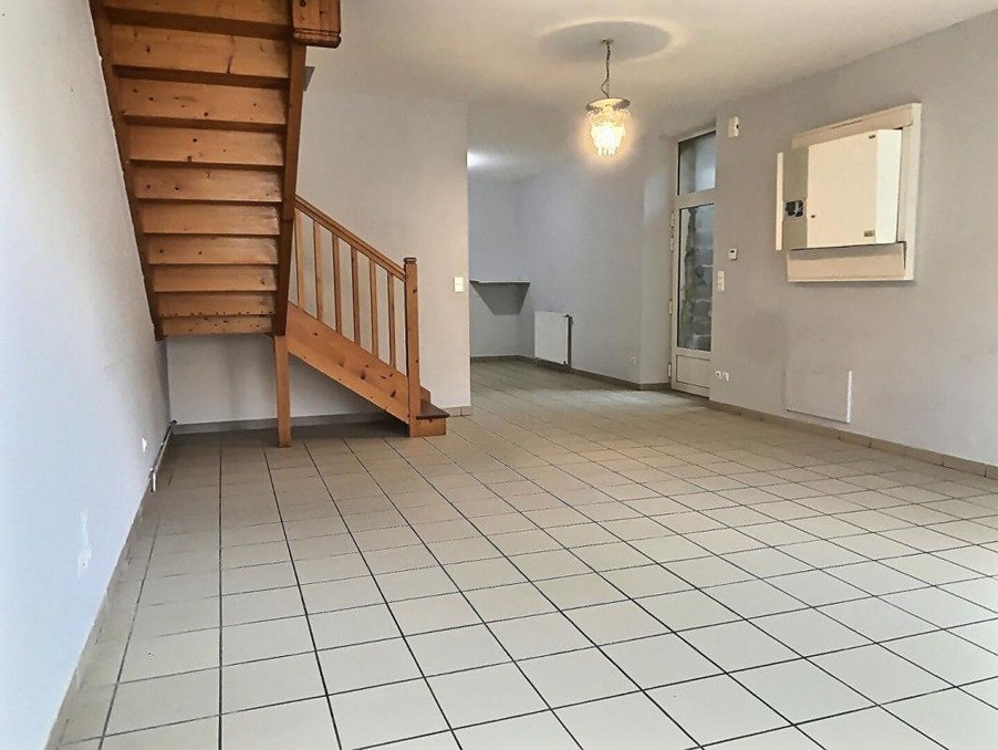 Vente Appartement à Saint-Étienne-de-Fougères 4 pièces