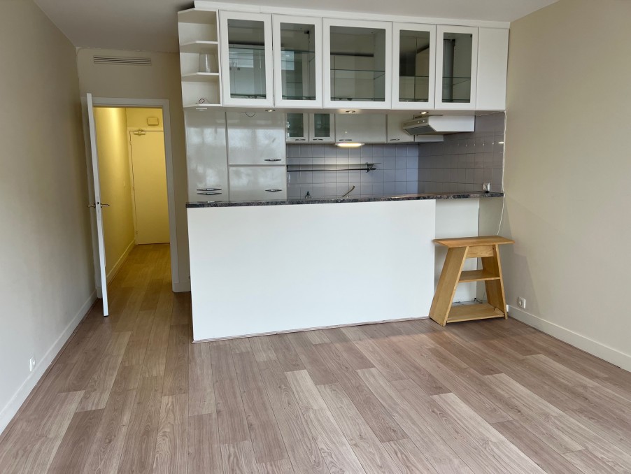 Vente Appartement à Paris Vaugirard 15e arrondissement 1 pièce