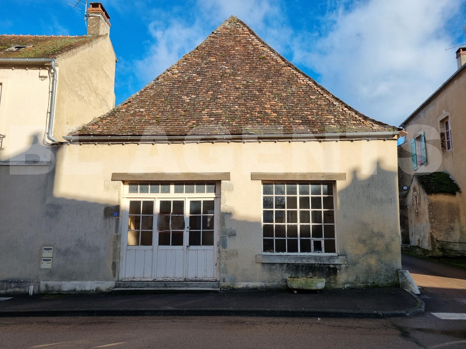 Vente Bureau / Commerce à Époisses 1 pièce