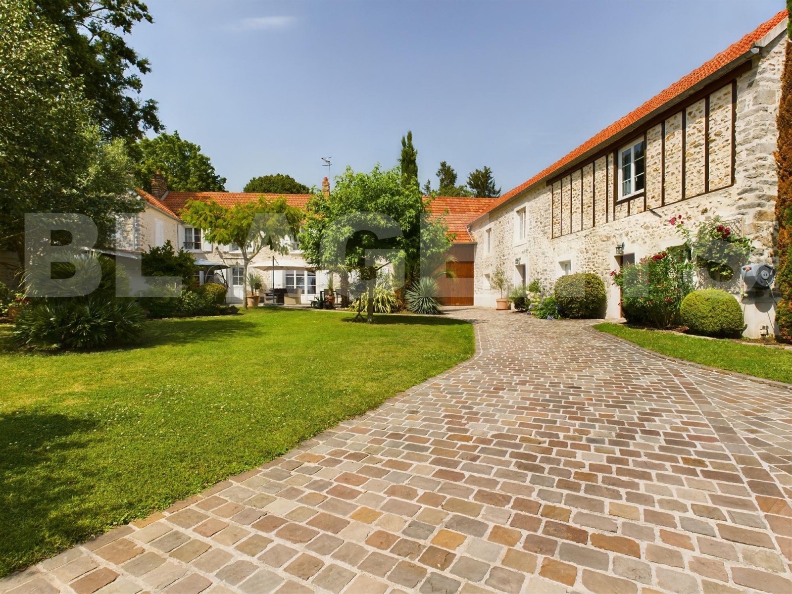 Vente Maison à Bruyères-le-Châtel 9 pièces