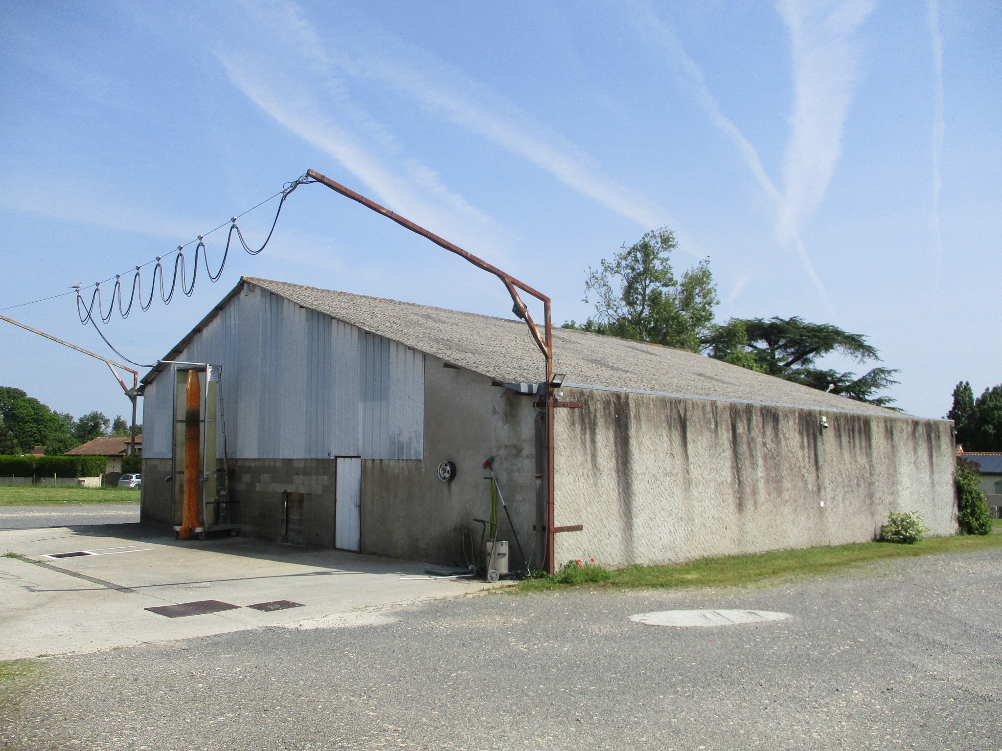 Vente Bureau / Commerce à Fontaine-le-Comte 0 pièce