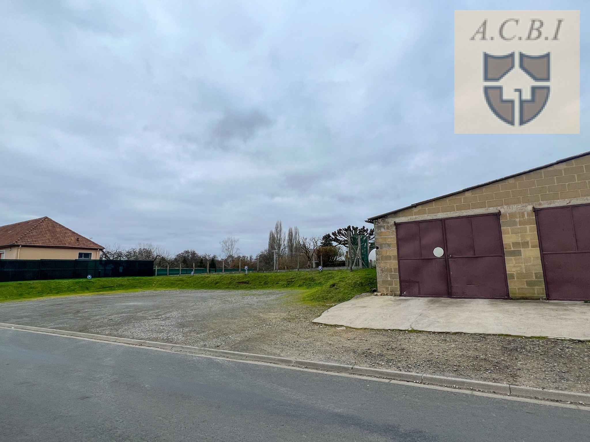 Vente Bureau / Commerce à la Ferté-Bernard 0 pièce