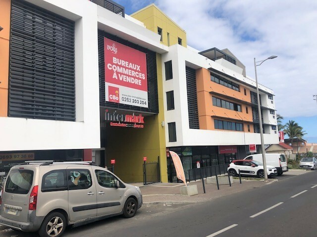 Vente Bureau / Commerce à Saint-Pierre 0 pièce