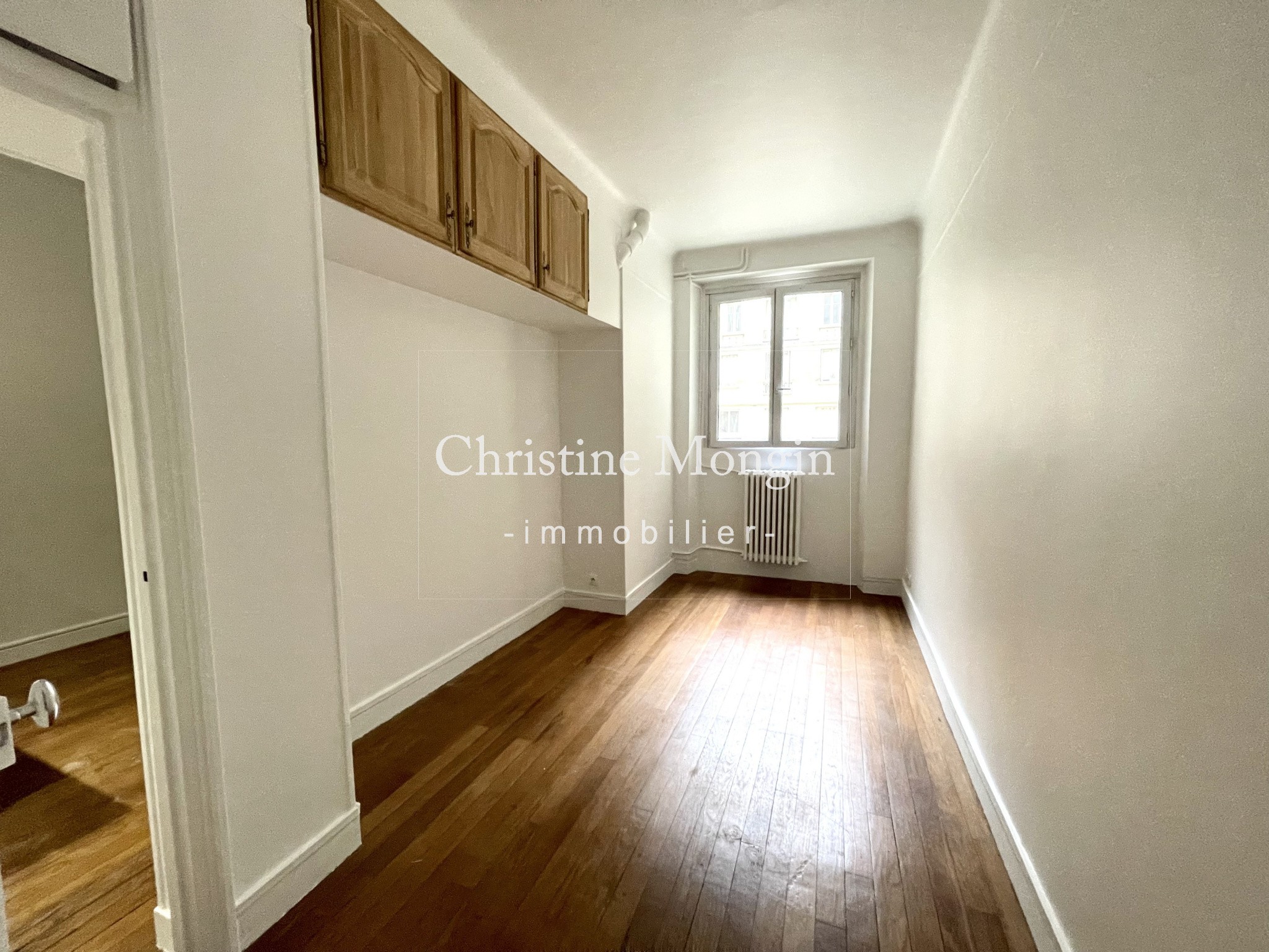 Location Appartement à Paris Passy 16e arrondissement 2 pièces