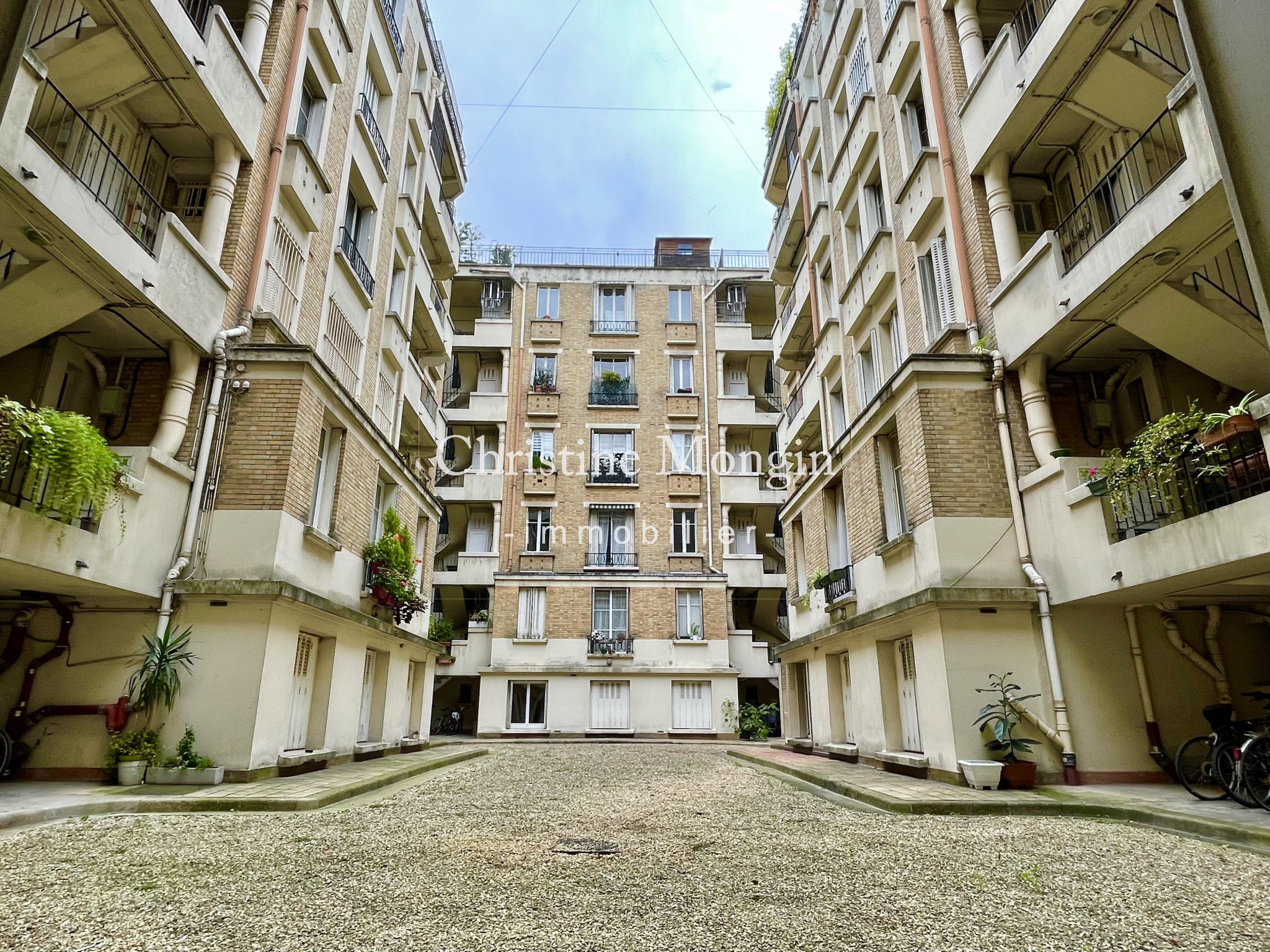 Location Appartement à Paris Passy 16e arrondissement 2 pièces