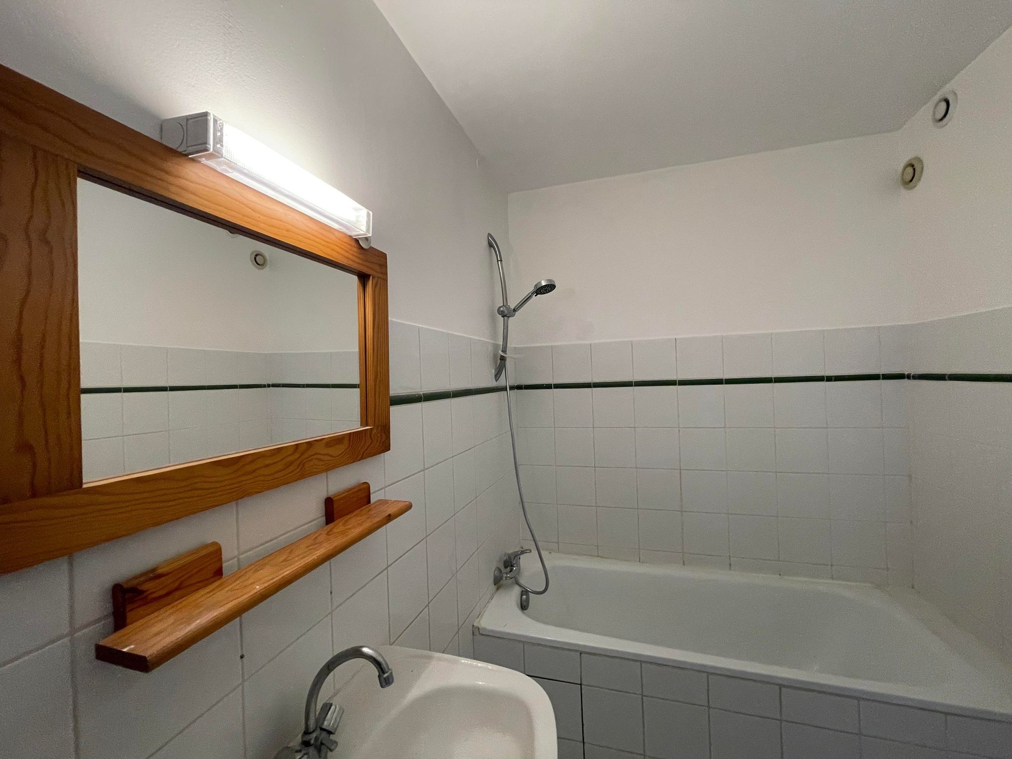 Location Appartement à Saint-Paul-Trois-Châteaux 2 pièces