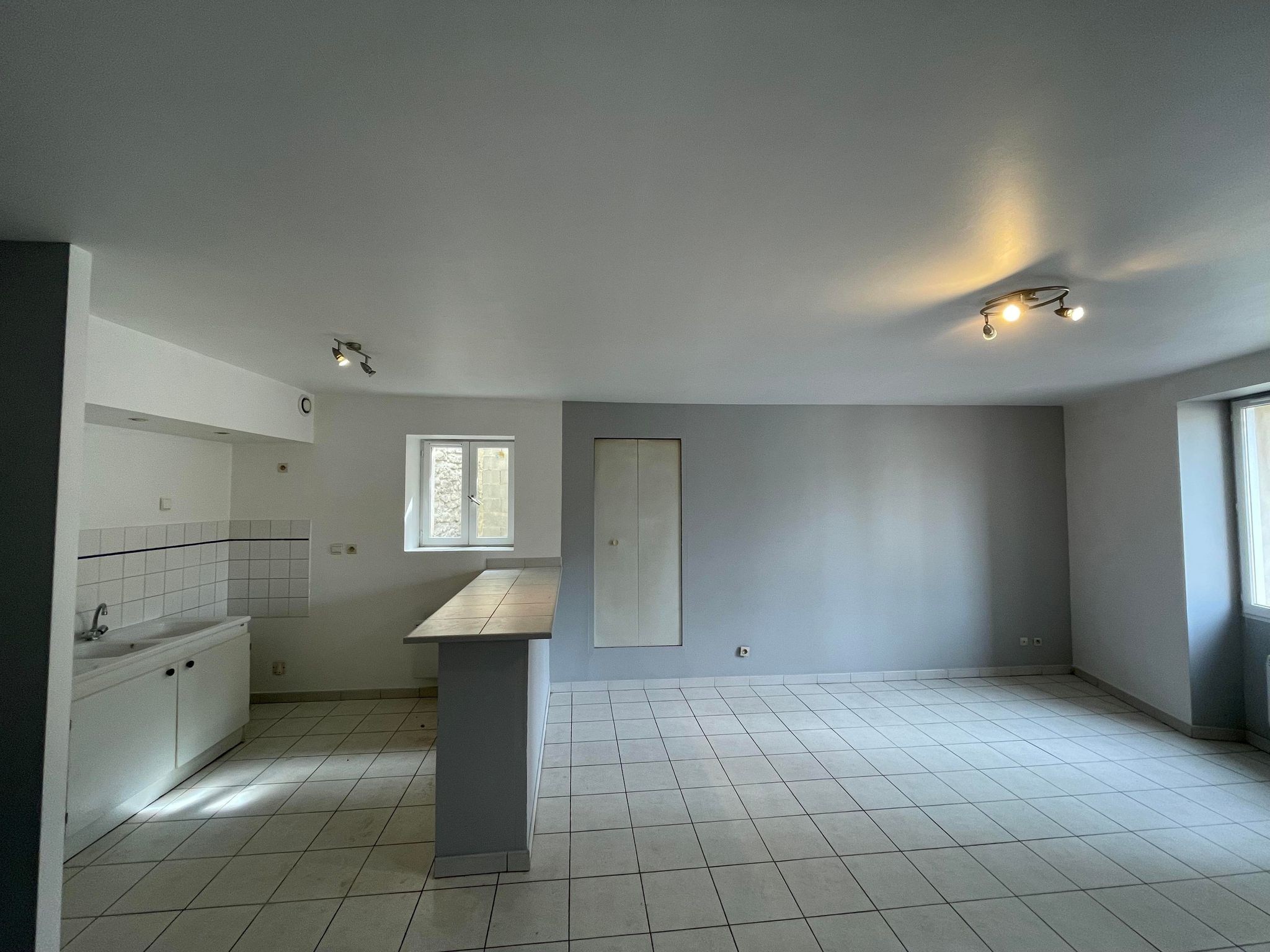 Location Appartement à Saint-Paul-Trois-Châteaux 2 pièces