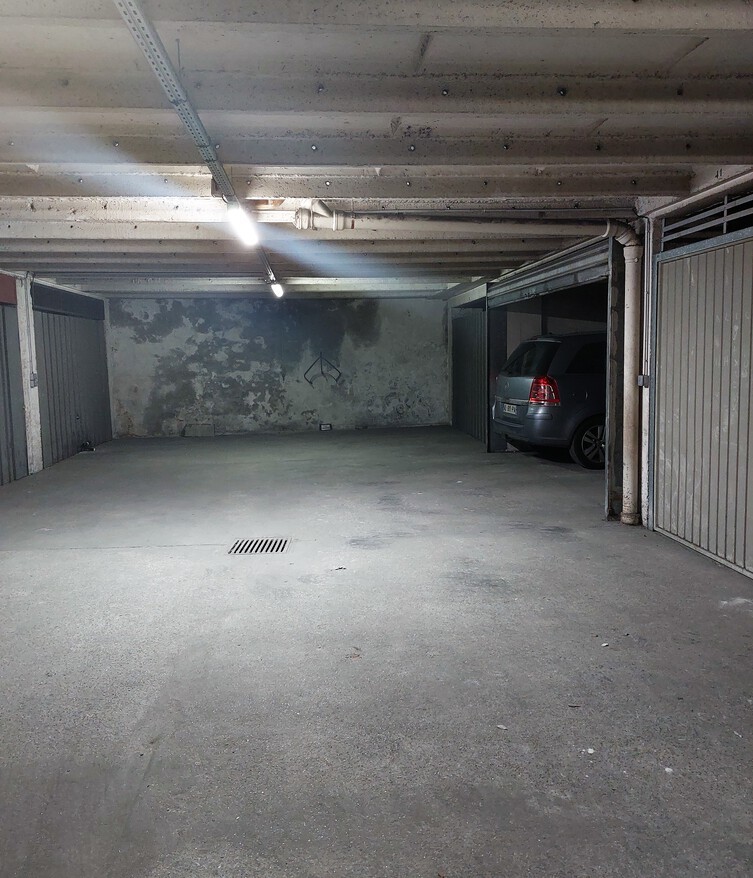 Vente Garage / Parking à Paris Buttes-Chaumont 19e arrondissement 0 pièce