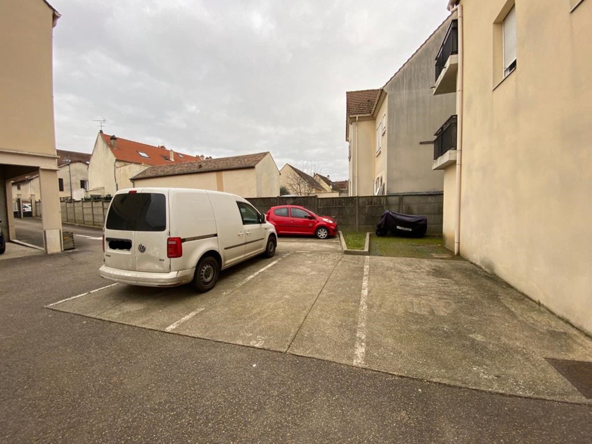 Vente Garage / Parking à Brie-Comte-Robert 0 pièce