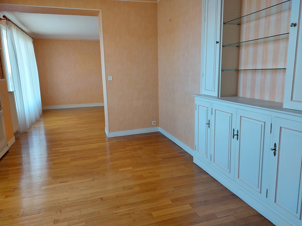 Vente Appartement à Montargis 6 pièces