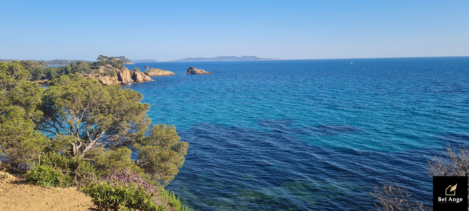 Vente Bureau / Commerce à Cavalaire-sur-Mer 2 pièces