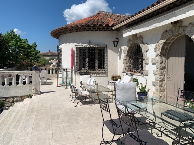 Location Maison à Mougins 9 pièces