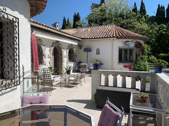 Location Maison à Mougins 9 pièces